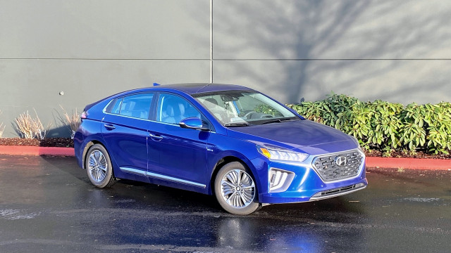 Hyundai Ioniq Plug-In Hybrid - January 2021 Hyundai Ioniq Plug-In Hybrid - January 2021
