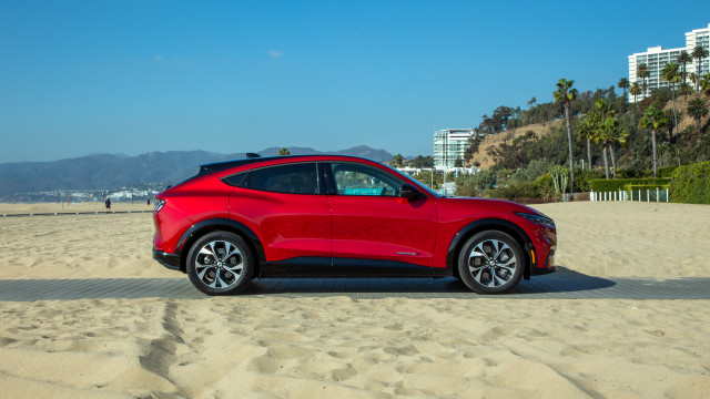 2021 Ford Mustang Mach-E 2021 Ford Mustang Mach-E