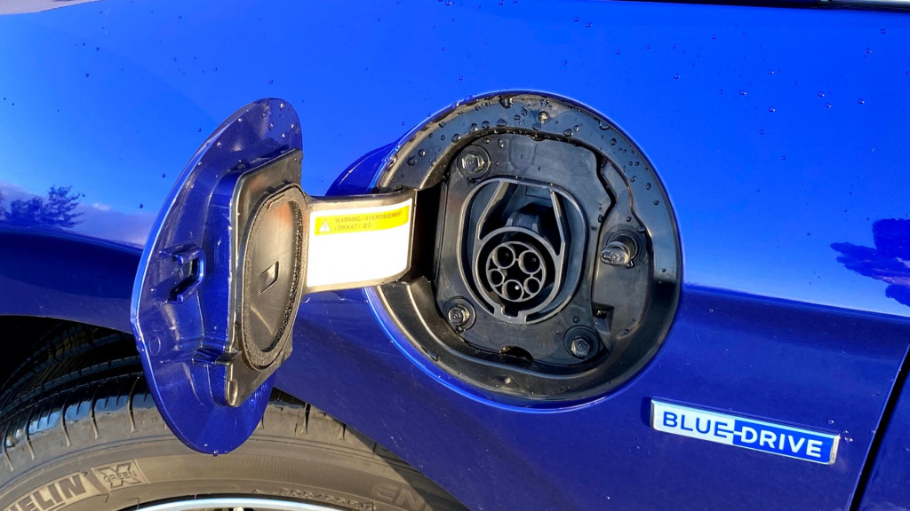 Hyundai Ioniq Plug-In Hybrid - January 2021 Hyundai Ioniq Plug-In Hybrid - January 2021