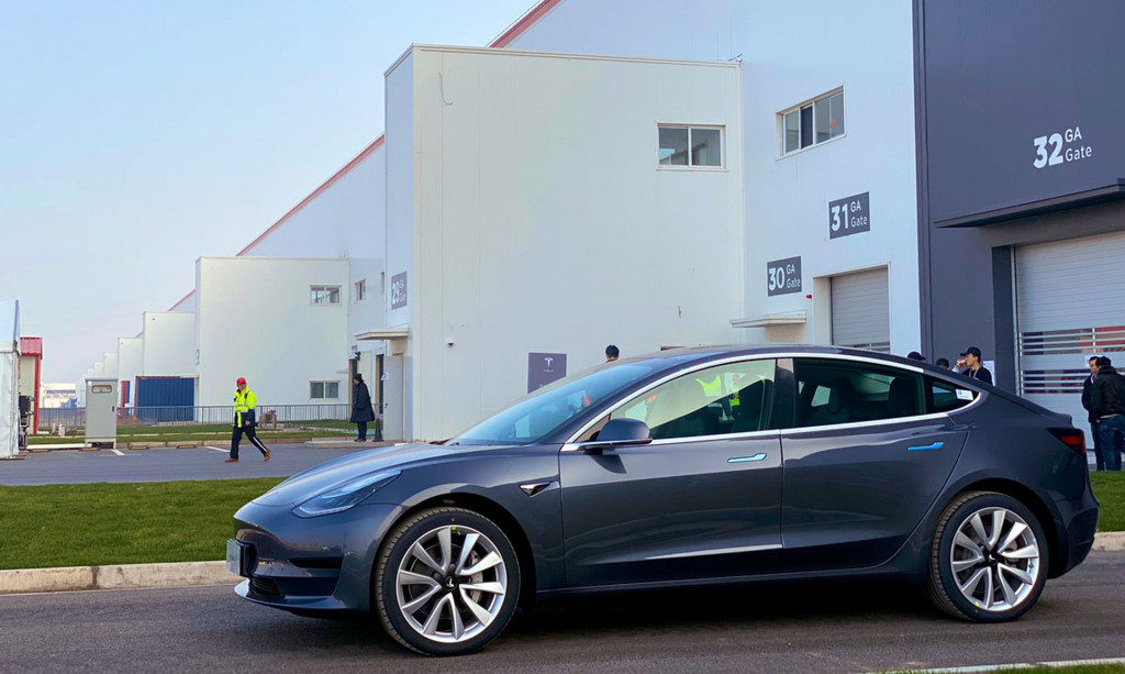 Tesla starts delivery of Chinese-made Model 3 sedans on December 30, 2019 Tesla starts delivery of Chinese-made Model 3 sedans on December 30, 2019