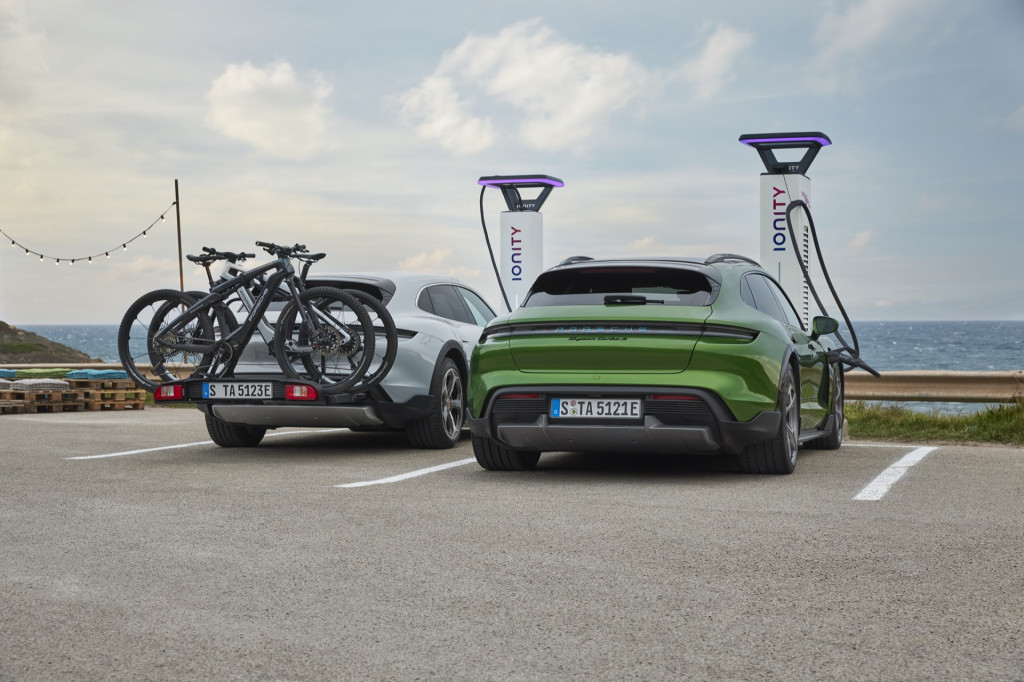 2021 Porsche Taycan Cross Turismo 2021 Porsche Taycan Cross Turismo