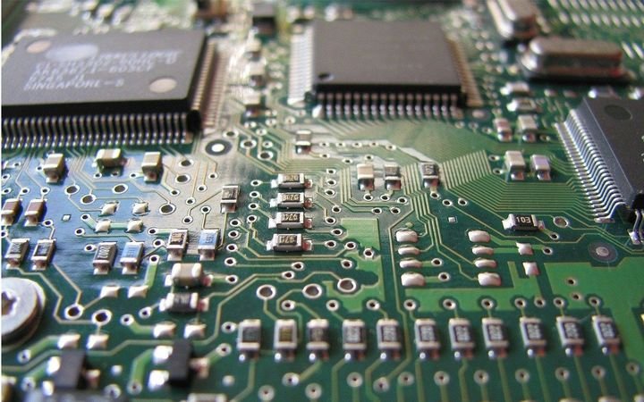 The shortage will make accurate incentives and rebate setting more challenging for the manufacturers. In turn, dealers will struggle with how to set prices and payment offers as a result. - IMAGE: Republica via Pixabay