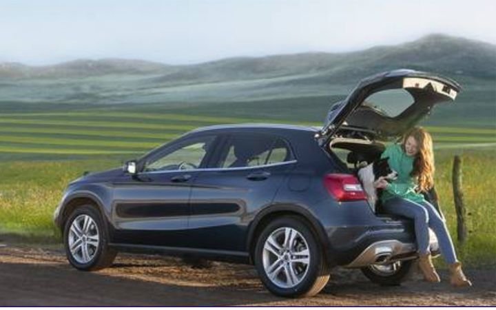 Car supply shortage squeezes sellers and shoppers as Cars.com finds nearly 1-in-3 recent buyers drove 100 miles or more for the car they want. - IMAGE: Cars.com