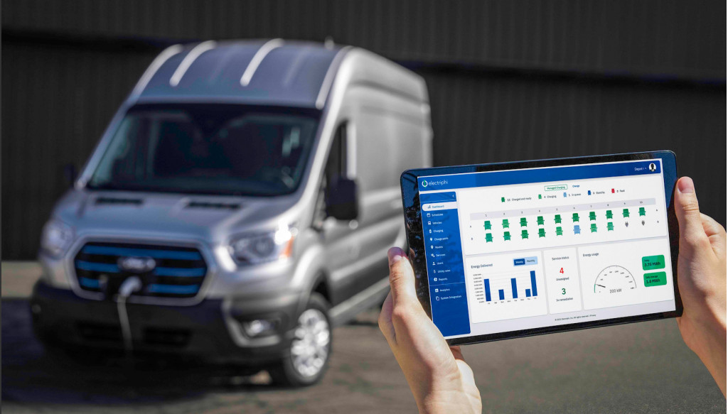 Ford E-Transit with tablet and Ford Pro fleet software Ford E-Transit with tablet and Ford Pro fleet software