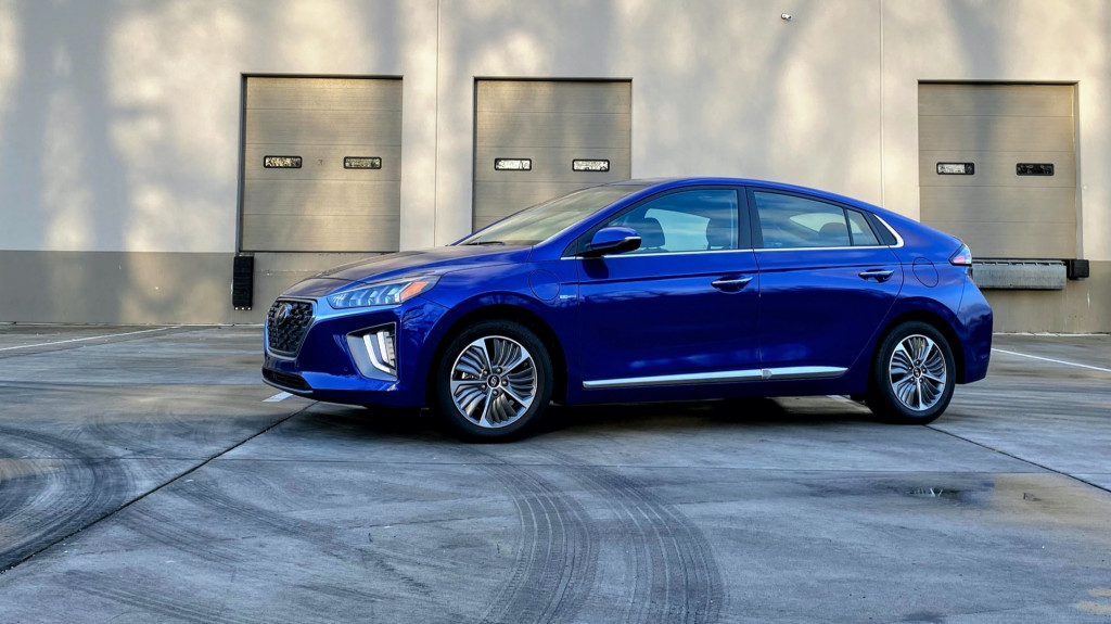 Hyundai Ioniq Plug-In Hybrid - January 2021 Hyundai Ioniq Plug-In Hybrid - January 2021