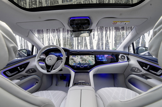 2022 Mercedes-Benz EQS first drive (EQS 450+) 2022 Mercedes-Benz EQS first drive (EQS 450+)