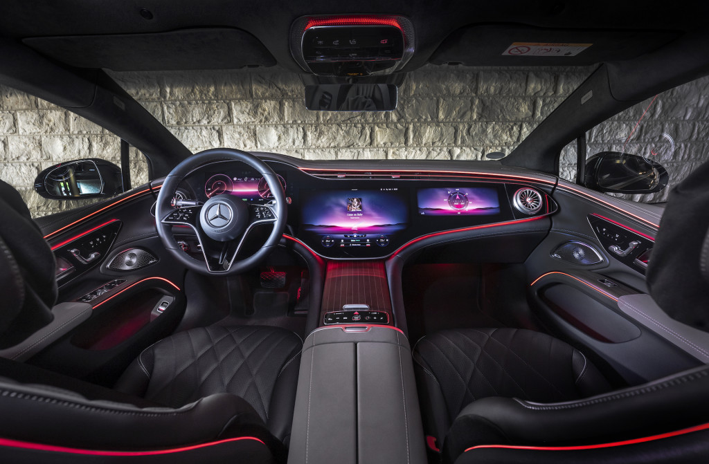 2022 Mercedes-Benz EQS first drive (EQS 580) 2022 Mercedes-Benz EQS first drive (EQS 580)