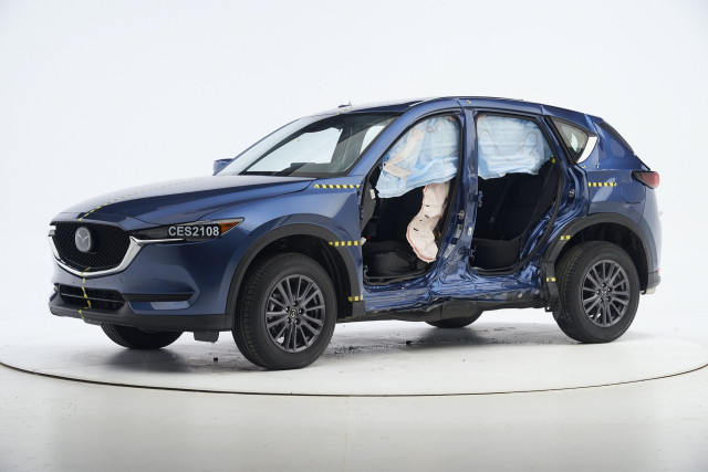 2021 Mazda CX-5 in IIHS side-crash test 2021 Mazda CX-5 in IIHS side-crash test