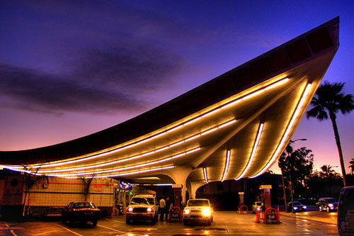 Jack Colker Union 96 gas station in Beverly Hills, via oobject.com Jack Colker Union 96 gas station in Beverly Hills, via oobject.com