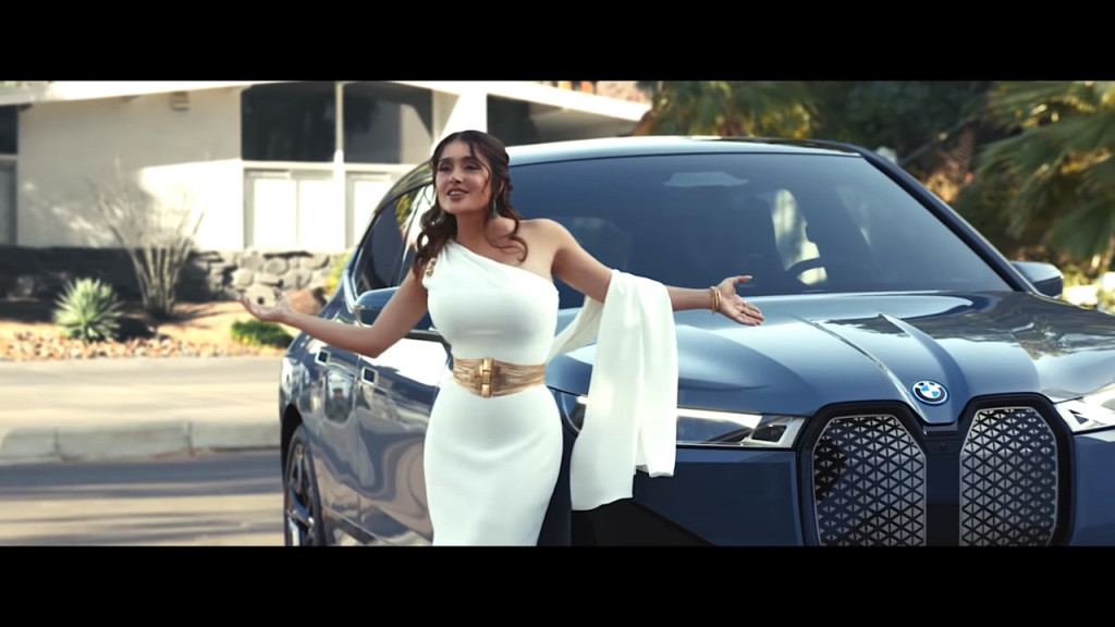 Selma Hayek as Hera, presenting BMW iX to Zeus - 2022 Super Bowl ad Selma Hayek as Hera, presenting BMW iX to Zeus - 2022 Super Bowl ad