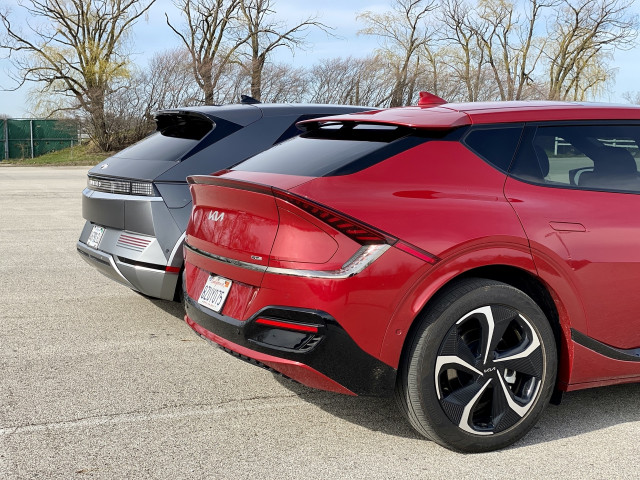 Kia EV6 GT-Line, red, and Hyundai Ioniq 5 Limited Kia EV6 GT-Line, red, and Hyundai Ioniq 5 Limited