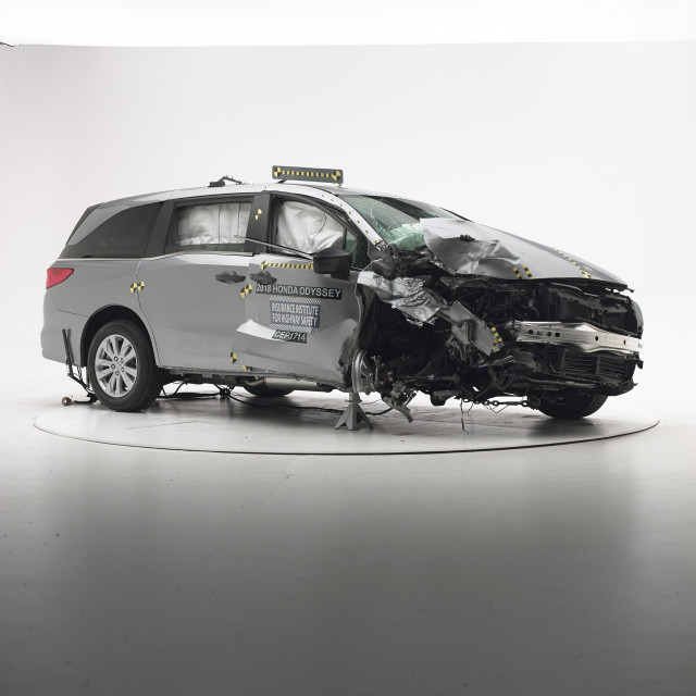 IIHS Top Safety Pick testing IIHS Top Safety Pick testing
