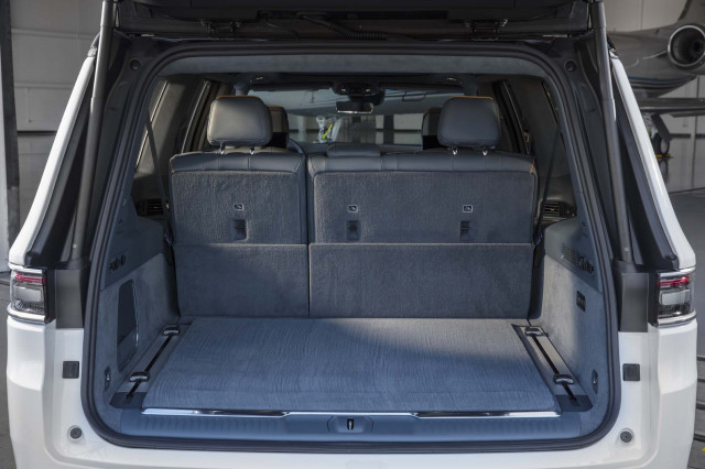 2023 Jeep Grand Wagoneer L 2023 Jeep Grand Wagoneer L