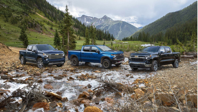Chevrolet Silverado 1500 High Country, ZR2, LT, from left to right